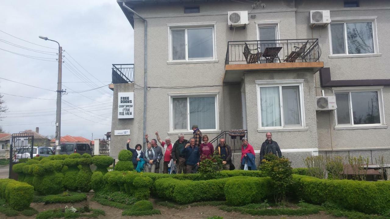 Къща За Гости "Черната Роза" Bŭlgarevo エクステリア 写真